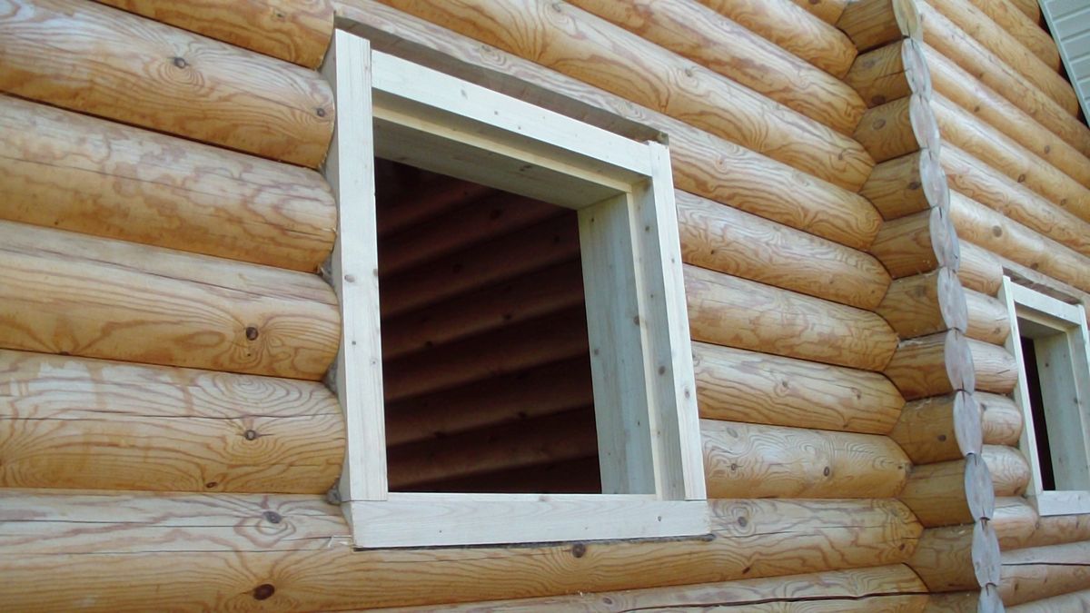Обсадная коробка для окон в деревянном доме фото